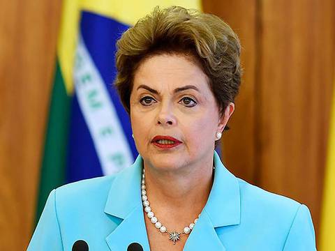 Dilma Rousseff se quedó fuera del senado en Brasil 