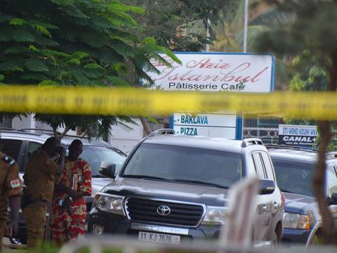 Ataque terrorista contra restaurante en Burkina Faso deja 18 muertos