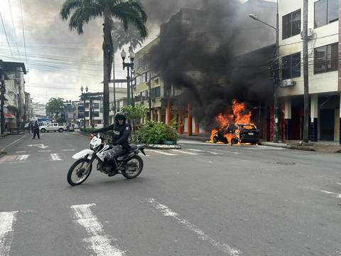 Caos en Quevedo: hombres decapitados, robos, incendios y amenazas de saqueos aturden a la población