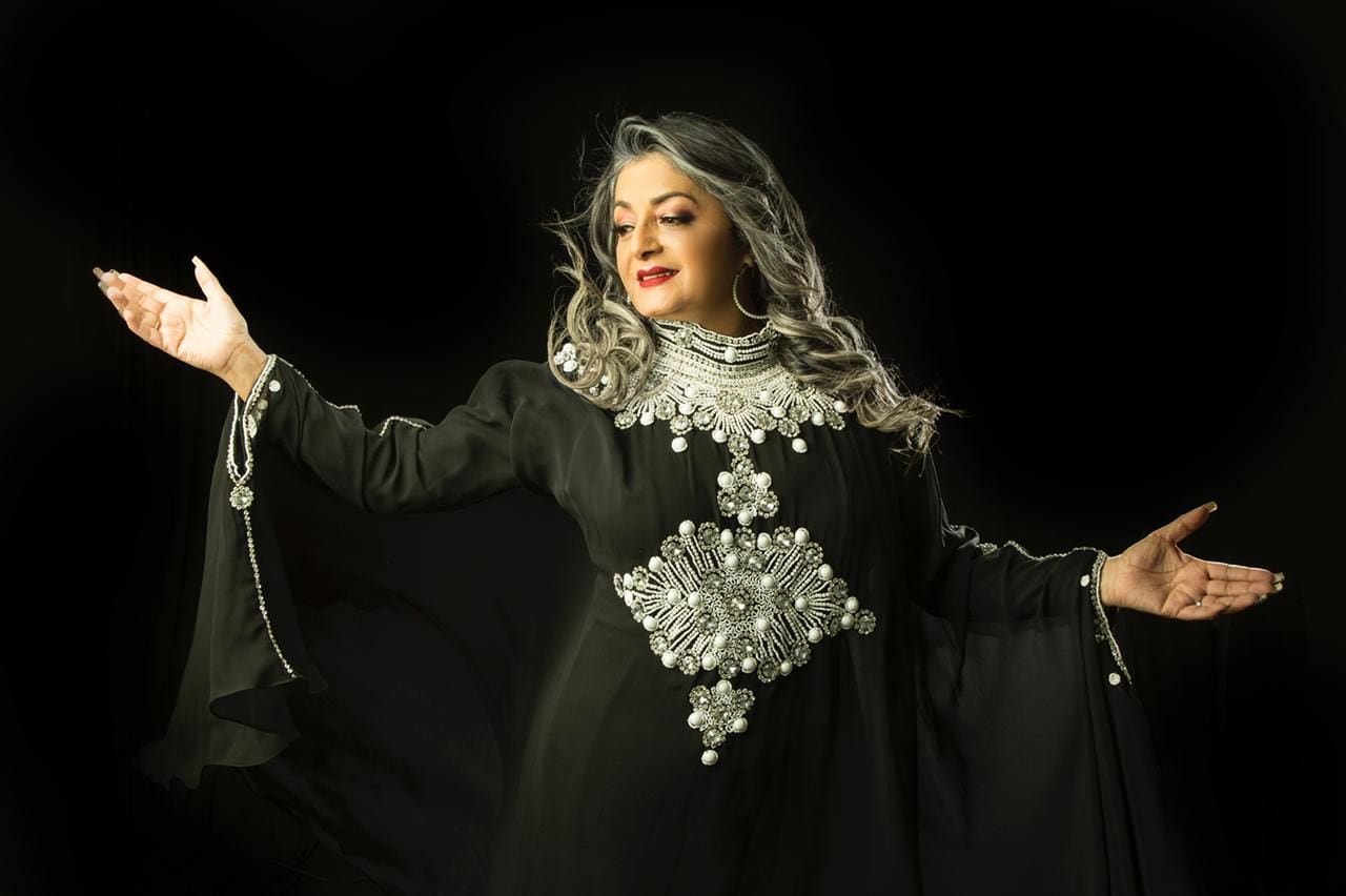 “¡Soy del Auquitas, guambrito, ay caramba!”, la canción que le dedica Paulina Tamayo al Aucas, nuevo ídolo del Ecuador