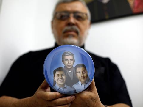 Iglesia Católica beatifica a sacerdotes asesinados por militares en El Salvador