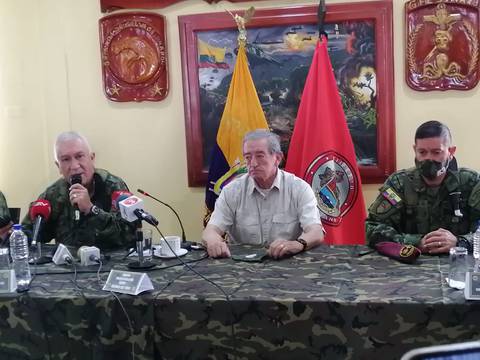 Ministro de Defensa señala que grupos subversivos se infiltran en Sucumbíos al tratar probablemente de buscar refugio