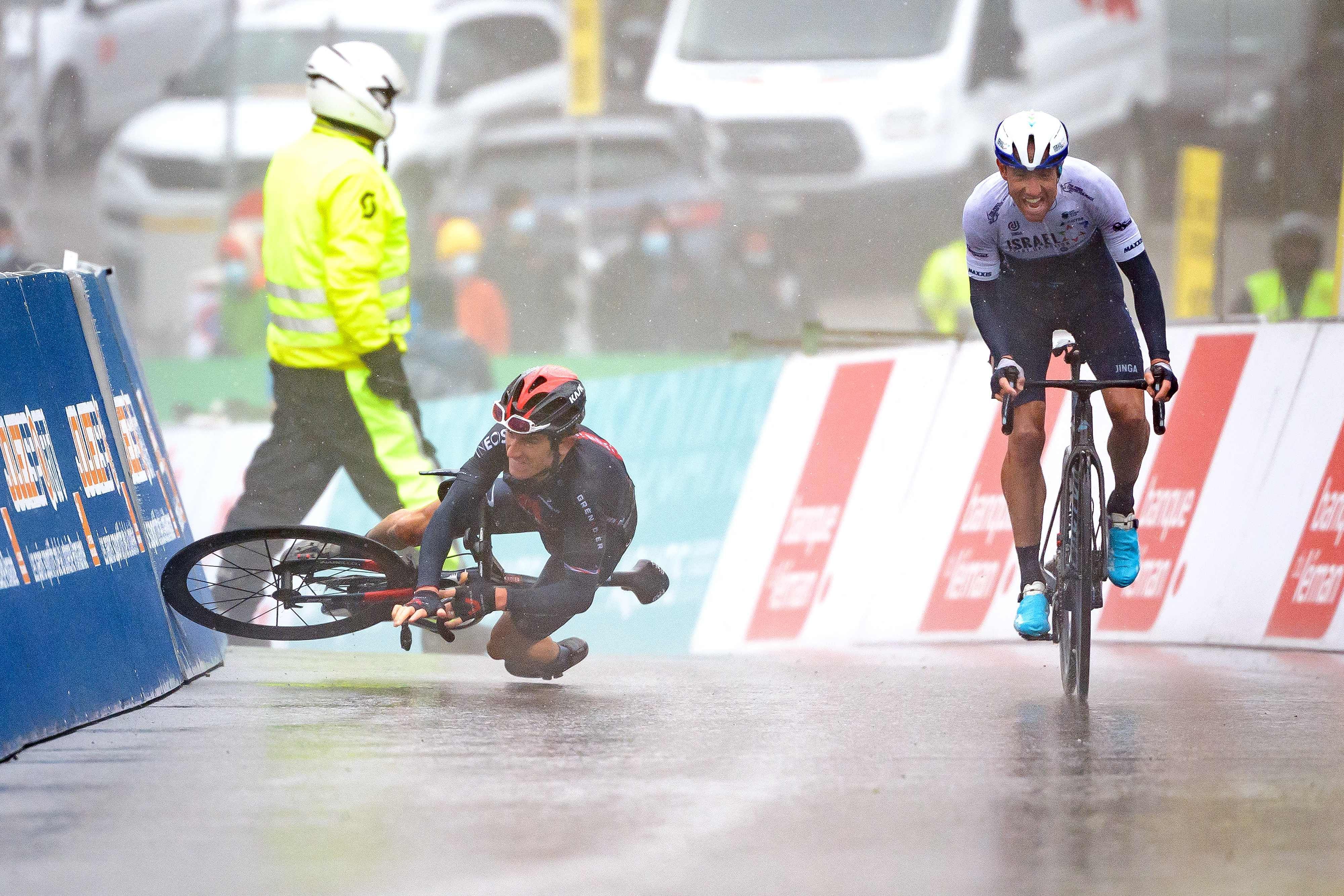 Caída de Geraint Thomas y etapa para Michael Woods en el Tour de Romandía