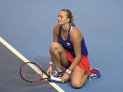 Tenista Petra Kvitova estará inactiva por 6 meses luego de ataque, dice cirujano