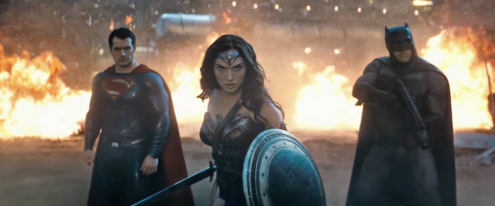 Batman y Superman se ven las caras ante la sombra de la Mujer Maravilla |  Cine | Entretenimiento | El Universo