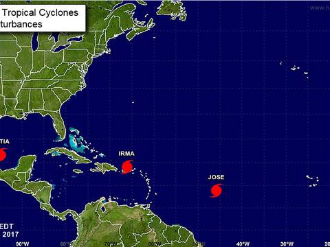 Katia, tercer huracán que se forma simultáneamente en el océano Atlántico