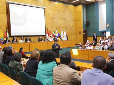 Autoridades acuerdan ocho medidas contra todo tipo de violencia en Ecuador