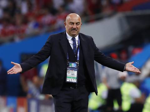 Rusia, en busca de seleccionador tras despedir al técnico Stanislav Cherchesov por fracaso en la Euro
