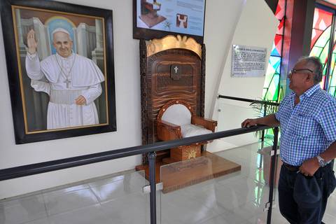 Mensaje sobre la familia, la silla y fotos perduran del Papa Francisco