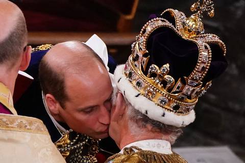 El príncipe Guillermo se refiere por primera vez al cáncer de su padre, el rey Carlos: ‘Apreciamos sus sentidos mensajes’