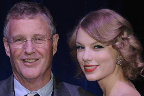 El padre de Taylor Swift es acusado de agredir a un fotógrafo que intentaba retratar a la artista