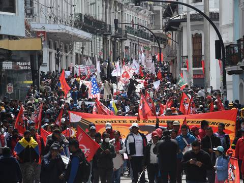 La inseguridad y la falta de empleo y políticas laborales fueron los temas centrales en la marcha por el Día Internacional del Trabajo, en Quito