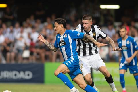 Kike Saverio iría al fútbol griego, saldría del Deportivo La Coruña por su ‘paso tibio’ por el club