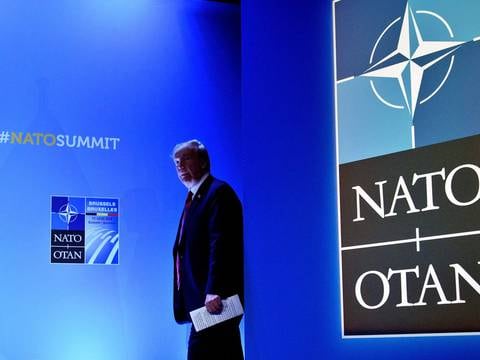Trump desea  retirar a Estados Unidos de la OTAN