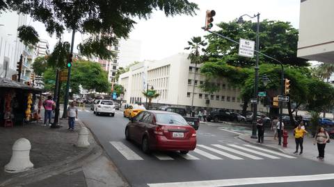 Con 13 votos a favor, Concejo aprueba nombre de República de Guayaquil para tramo de calle 10 de Agosto