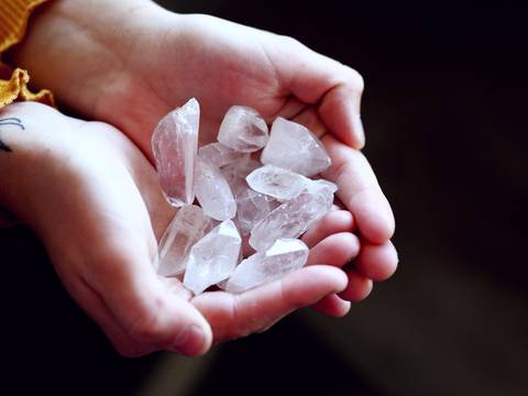 Prepárate en casa con estas dos piedras energéticas para recibir el Año Nuevo Chino 2024 con buenas vibras