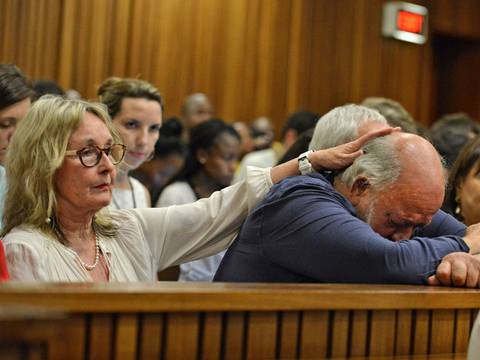 Oscar Pistorius "debe pagar por lo que hizo", dice familiar de su víctima