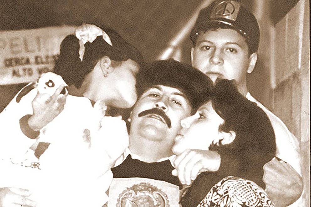 Así fueron las últimas horas de vida de Pablo Escobar | Sociedad | La  Revista | El Universo