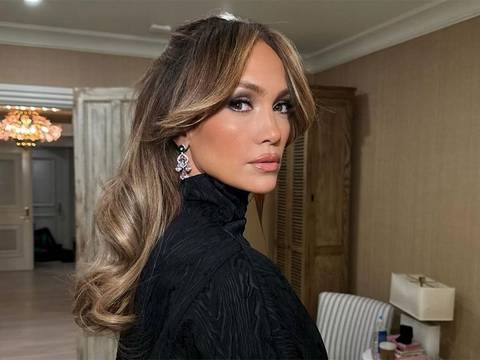 El look de cabello corto, mojado y al descuido de Jennifer Lopez que todas las mujeres de 50 años quieren imitar