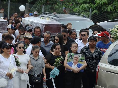“Hasta pronto Jushico”, restos de alcalde de Camilo Ponce Enríquez, José Sánchez, fueron sepultados en el cementerio general   