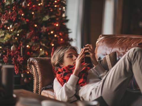 Navidad y adolescentes enamorados: cómo poner límites y mantener la armonía familiar