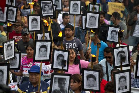 Justicia mexicana empezará de 'cero' investigación del caso Ayotzinapa