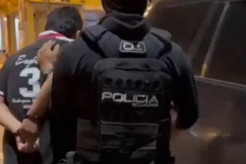 Policía captura a 13 supuestos integrantes de Los Choneros en Santa Elena