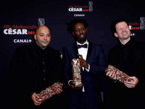 Se entregaron premios César en medio de protestas, en Francia 