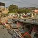 Tres muertos y 70 construcciones con daños por réplicas