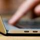 Hackers rusos le piden 50 millones de dólares a Apple para no publicar información anticipada de sus nuevas MacBook