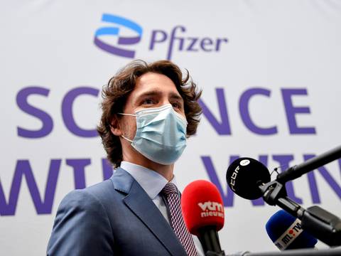 Canadá no dejará entrar a turistas no vacunados