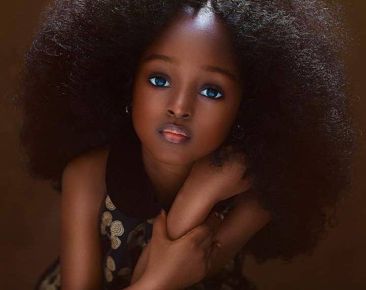 Huelga raspador Comedia de enredo Así se ve Jare Ijalana a sus 9 años: la niña nigeriana fue aclamada como la más  bella del mundo en el 2018 con una espectacular foto de mirada penetrante |  Redes