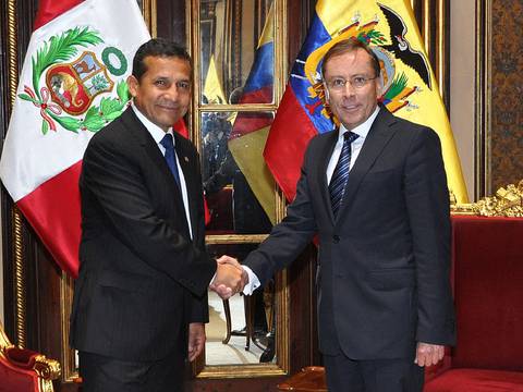 Perú y Ecuador llamaron a consultas a sus respectivos embajadores