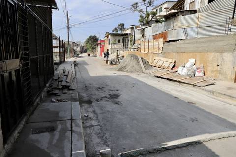 Dos casas afectadas tras nueva explosión de granada en Bastión Popular 