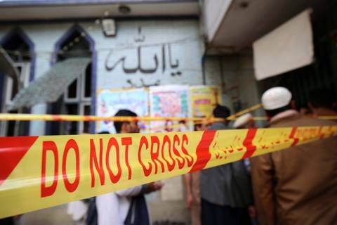 Al menos 56 muertos y 194 heridos en atentado contra mezquita de Peshawar en Pakistán
