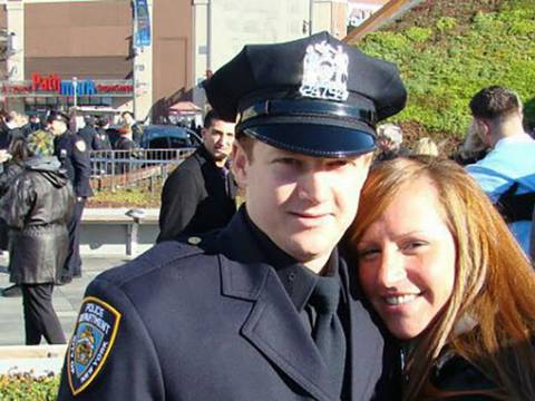 Policía que detuvo ataque en Nueva York no quiere que le digan héroe