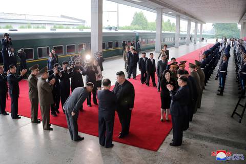Kim Jong Un viaja en tren hacia Rusia para reunirse con Vladimir Putin