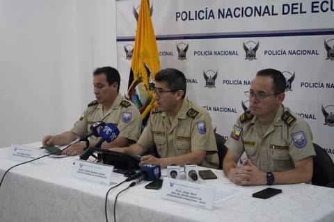 Más de 600 tacos de dinamita, granadas y armas se encontraron en operativo policial en varias provincias de Ecuador