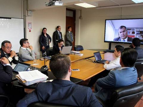 Versión rendida por el economista Rafael Correa a través de videoconferencia