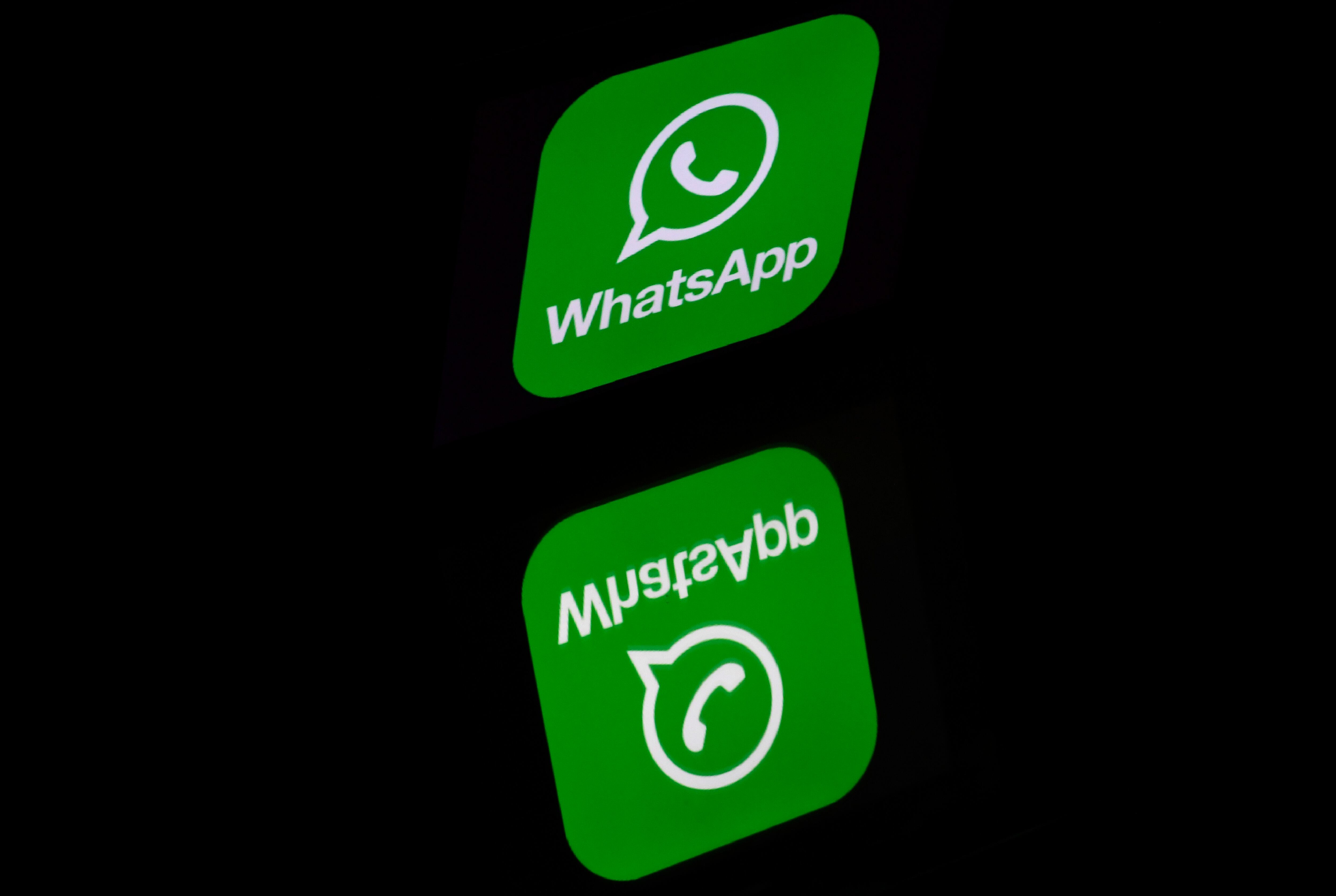 4 cosas que haces en WhatsApp y que son ilegales