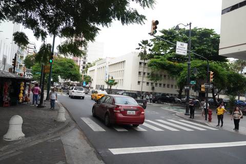 Con 13 votos a favor, Concejo aprueba nombre de República de Guayaquil para tramo de calle 10 de Agosto