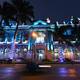 Guayaquil ilumina sus monumentos emblemáticos de celeste y blanco
