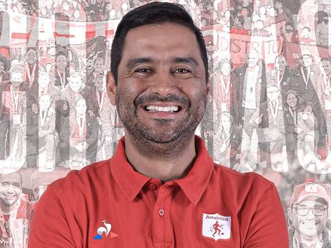 Colombiano Andrés Usme es el nuevo técnico de la Selección Femenina de Ecuador