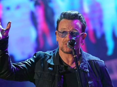 Bono se disculpó por difundir su último álbum junto a Apple