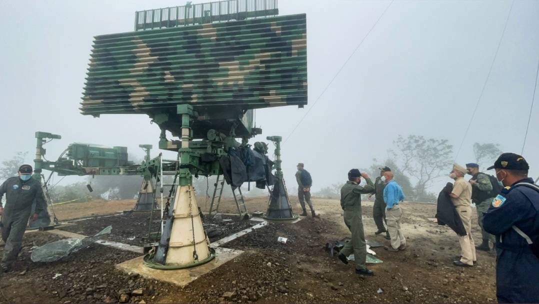 Autoridades anuncian dos investigaciones para determinar las causas de  explosión en el radar del cerro de Montecristi | Ecuador | Noticias | El  Universo