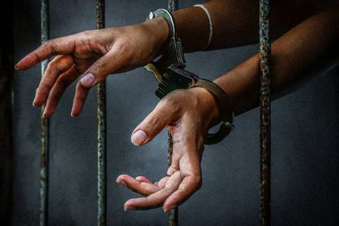 Sentencian a 20 años de prisión a hombre de Cañar que violó a su propio hijo