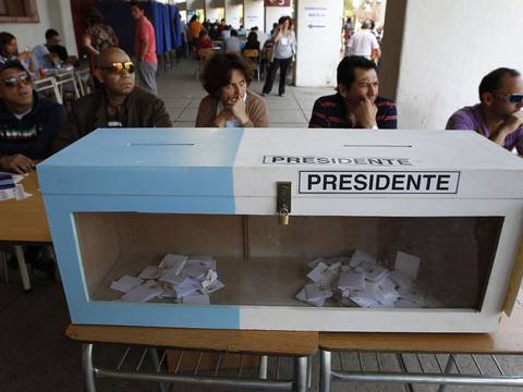 Con escasa participación transcurre segunda vuelta de presidenciales en Chile
