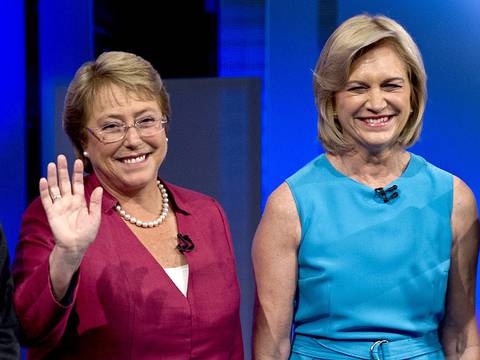Hijas de generales en trincheras opuestas, Bachelet y Matthei buscan presidencia de Chile 