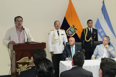Guillermo Lasso posesionó a los nuevos ministros de Relaciones Exteriores y del Ambiente
