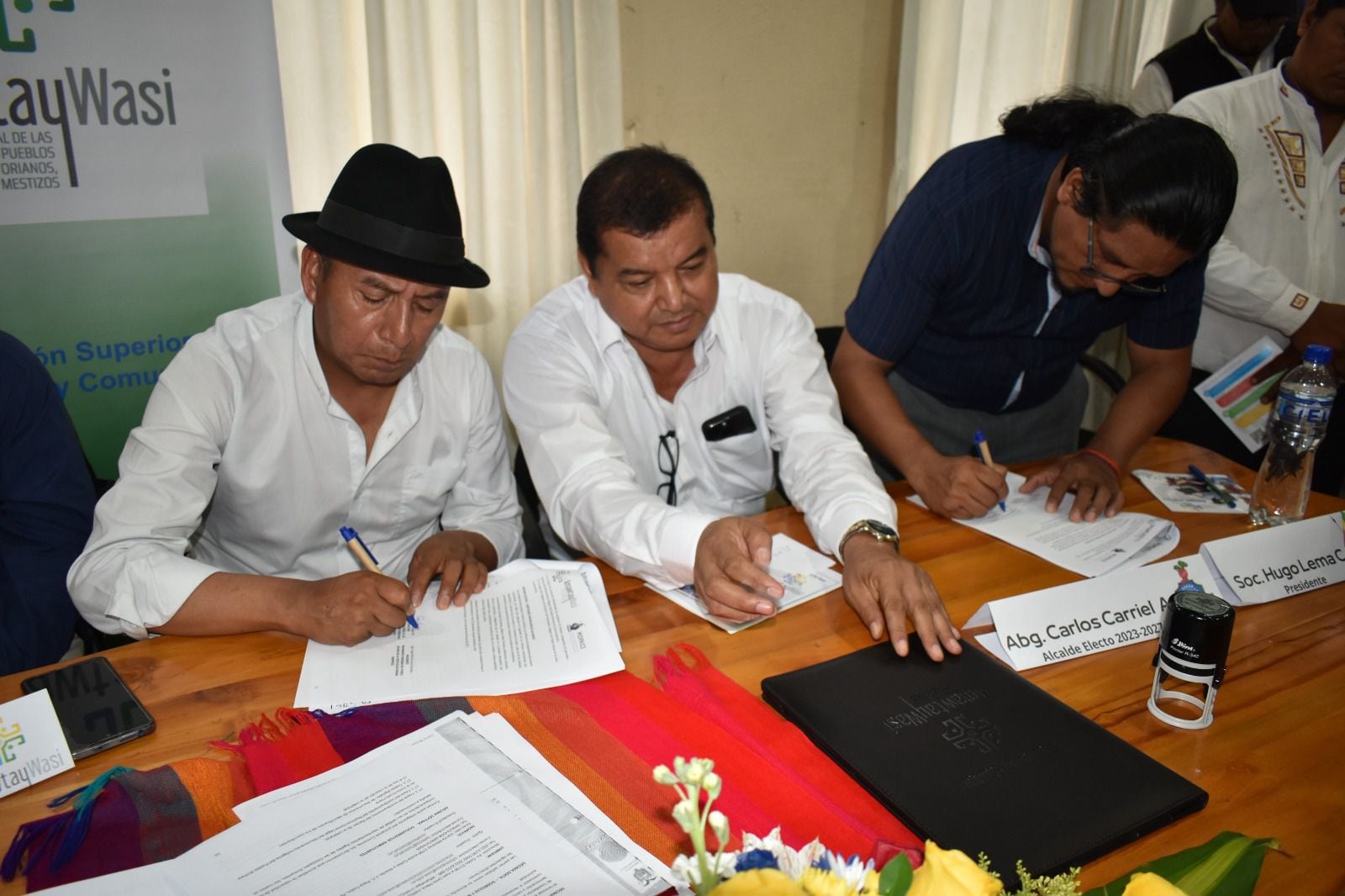 Universidad Amawtay Wasi y el Movimiento Kichwa de la Costa suscribieron convenio para impulsar educación superior 